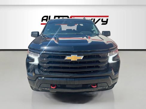 Used 2022 Chevrolet Silverado 1500 RST AWD/4WD image 2