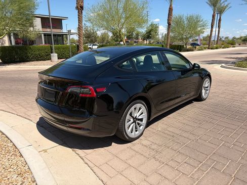 Used 2022 Tesla Model 3 RWD image 3