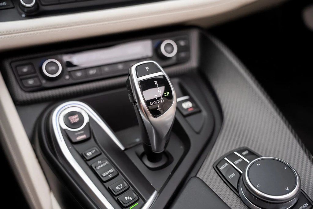 Used 2019 BMW i8 Roadster AWD/4WD image 60