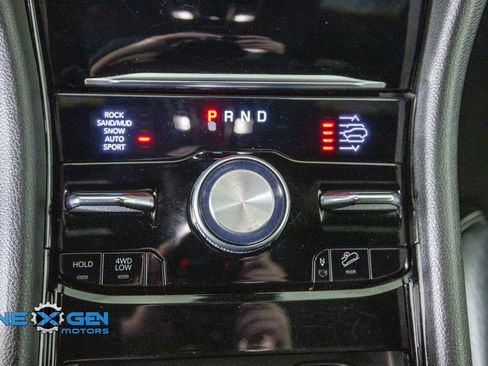 Used 2021 Jeep Grand Cherokee L Overland w/ Luxury Tech Group IV AWD/4WD image 22