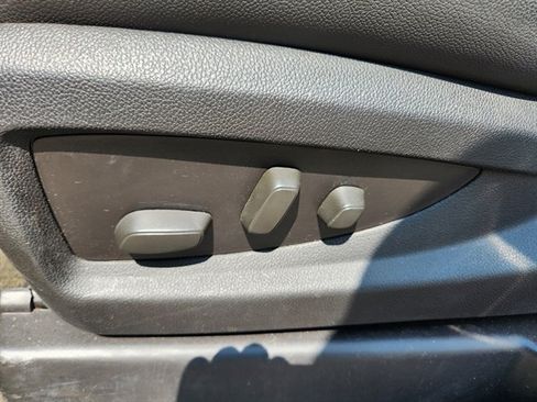 Used 2015 GMC Sierra 1500 SLT w/ SLT Preferred Package image 12