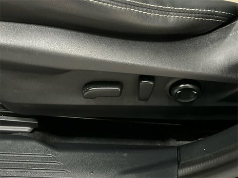 Used 2020 Subaru Outback Limited image 11