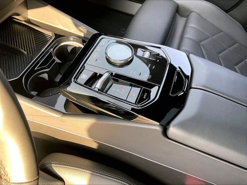 Used 2024 BMW 530i image 19