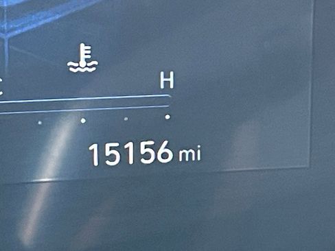 Used 2025 Hyundai Elantra Limited image 42