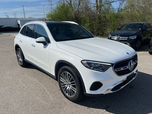 Used 2024 Mercedes-Benz GLC 300 4MATIC image 5