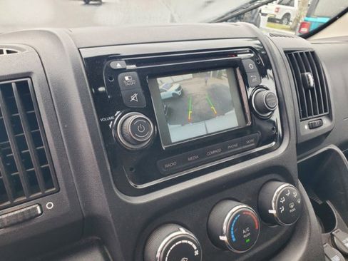 Used 2015 RAM ProMaster 2500 w/ Interior Convenience Group image 22