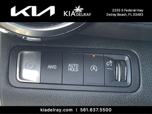 Used 2025 Chevrolet Equinox LT w/ Safety and Technology Package image 24