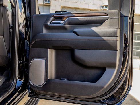 Used 2024 Chevrolet Silverado 3500 High Country w/ Technology Package image 37