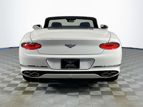 Used 2023 Bentley Continental GT V8 image 10