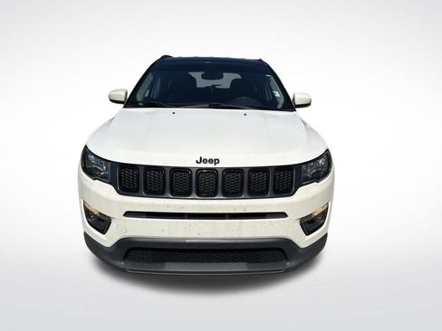 Used 2020 Jeep Compass Latitude FWD image 3