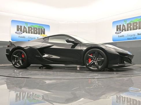 New 2025 Chevrolet Corvette E-Ray w/ Stealth Interior Trim Package image 20