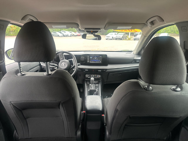 Used 2025 Nissan Kicks S FWD image 11
