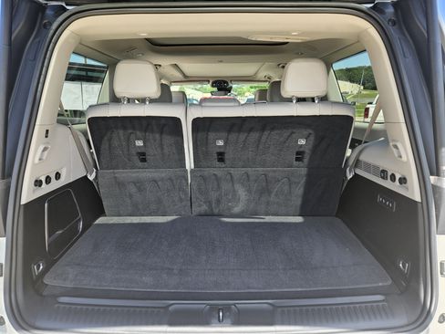 Used 2022 Jeep Wagoneer Series III w/ Premium Group I AWD/4WD image 20