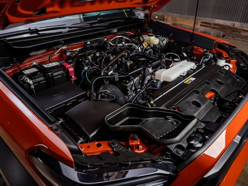 Used 2025 Toyota Tacoma TRD Off-Road image 41