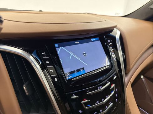 Used 2017 Cadillac Escalade Platinum RWD image 24