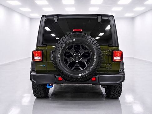 Used 2023 Jeep Wrangler Unlimited w/ Cold Weather Group AWD/4WD image 10