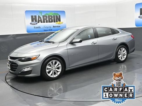 Used 2025 Chevrolet Malibu LT FWD image 1