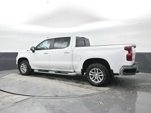 Used 2025 Chevrolet Silverado 1500 LT image 2