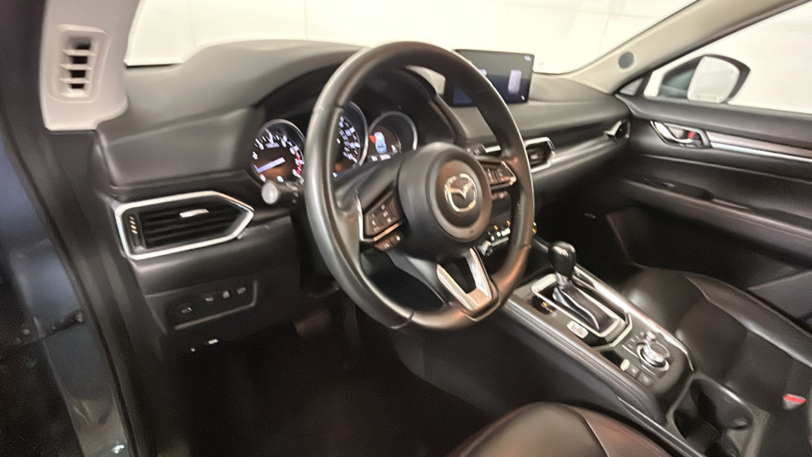 Used 2025 MAZDA CX-5 Carbon Edition AWD/4WD image 16