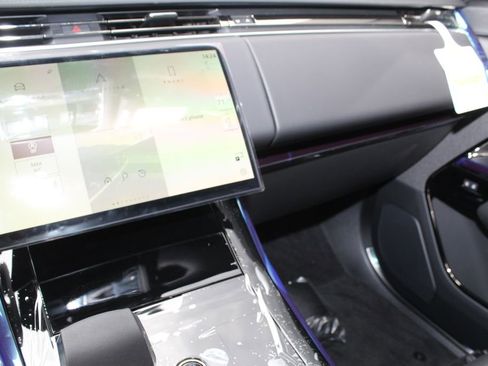 New 2026 Land Rover Range Rover Sport Dynamic SE image 12