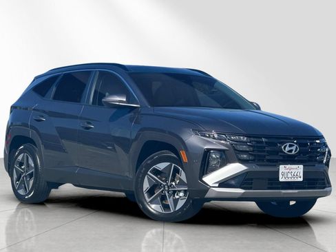 Used 2025 Hyundai Tucson SEL AWD/4WD image 2