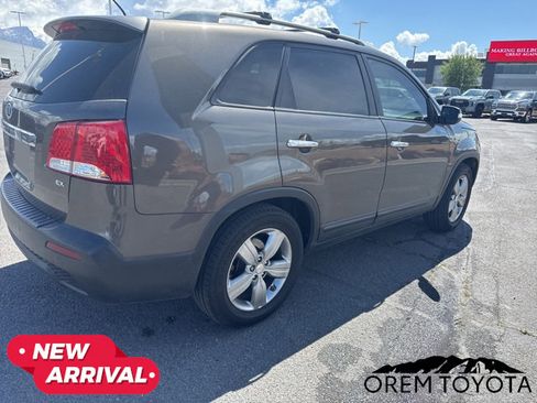 Used 2013 Kia Sorento EX FWD image 16