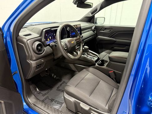 Used 2023 Chevrolet Colorado Trail Boss w/ Advanced Trailering Package image 11