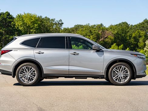 Used 2023 Acura MDX SH-AWD w/ Advance Package image 8