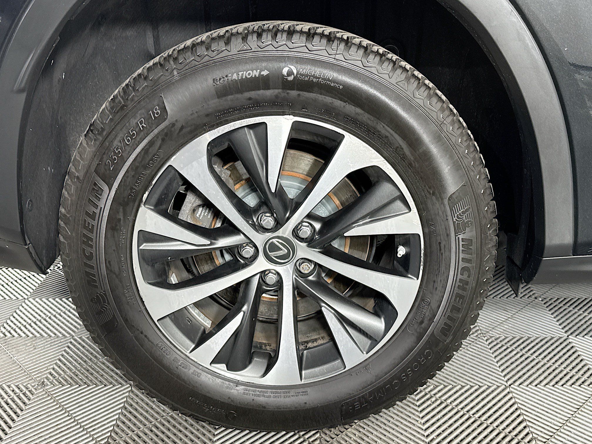 Used 2020 Lexus RX 350L Premium w/ Premium Package AWD/4WD image 31