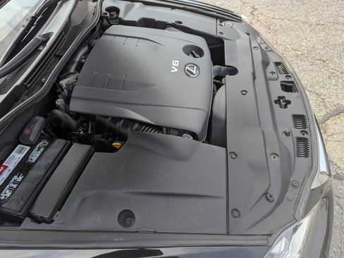 Used 2013 Lexus IS 250C w/ Luxury Pkg image 41