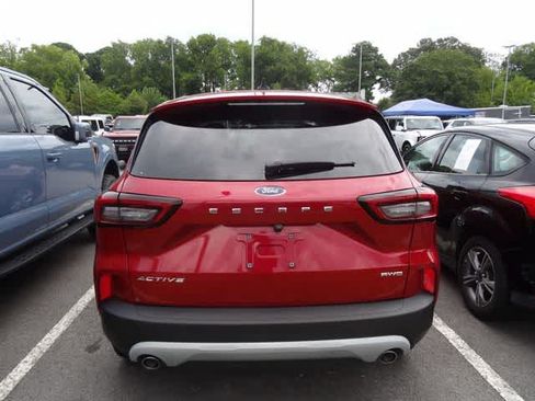 Used 2023 Ford Escape Active AWD/4WD image 5
