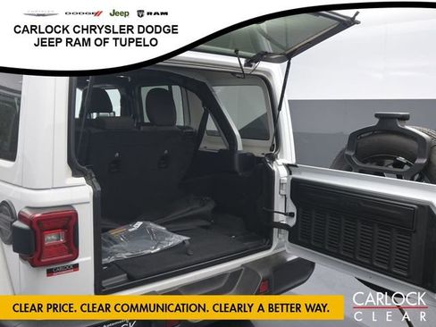 Used 2025 Jeep Wrangler Sahara w/ Safety Group AWD/4WD image 29