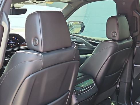Certified 2023 Cadillac Escalade Sport w/ LPO, ONYX Package AWD/4WD image 7