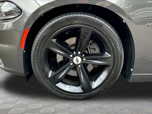 Used 2018 Dodge Charger R/T RWD image 33