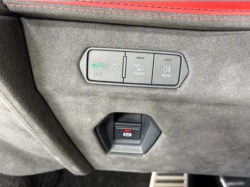 Used 2025 Lamborghini Revuelto AWD/4WD image 24