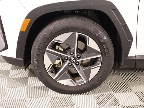 Used 2025 Hyundai Tucson SEL FWD image 17