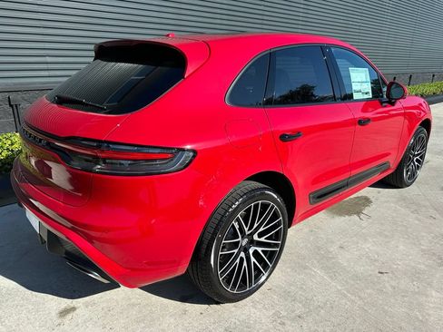 Certified 2026 Porsche Macan AWD/4WD image 9