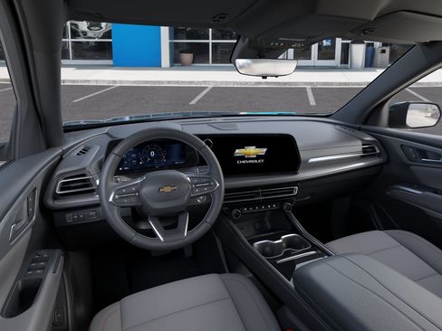 New 2026 Chevrolet Traverse LT FWD image 17