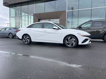 New 2025 Hyundai Elantra Limited