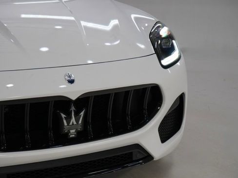 New 2025 Maserati Grecale Modena image 10