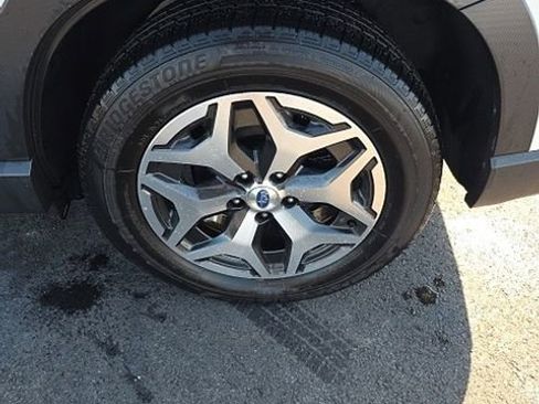 Used 2020 Subaru Forester Premium image 7