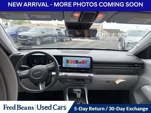 Used 2024 Hyundai Kona SEL AWD/4WD image 11