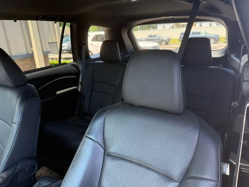 Used 2020 Honda Passport EX-L image 3