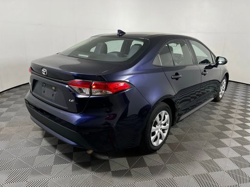 Used 2024 Toyota Corolla LE FWD image 5