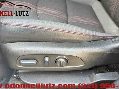Used 2022 Chevrolet Equinox RS w/ Infotainment Package FWD image 12