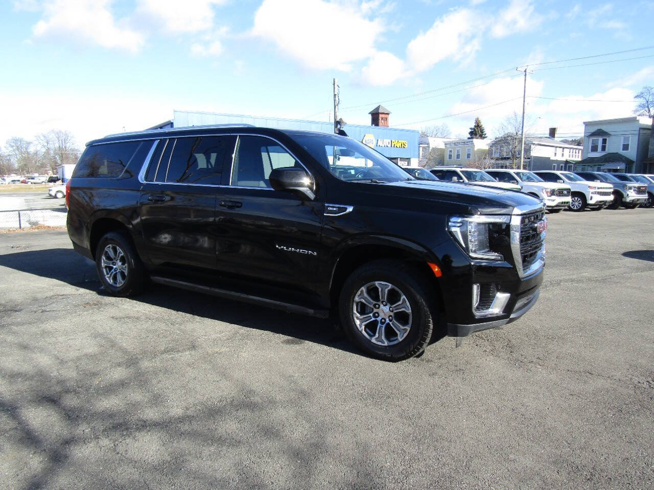 Used 2022 GMC Yukon XL SLE AWD/4WD image 45