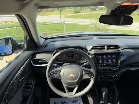 Used 2023 Chevrolet TrailBlazer LT w/ Convenience Package AWD/4WD image 41