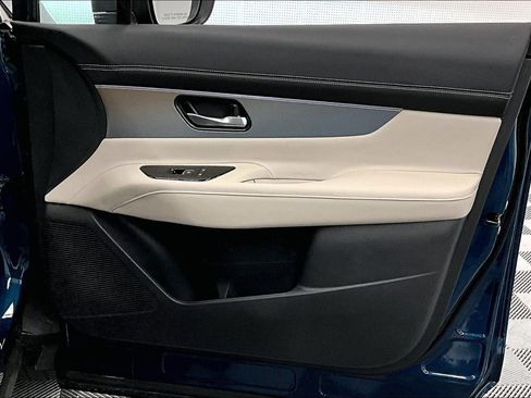 New 2025 Nissan Murano SL AWD/4WD image 35