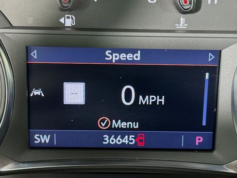 Used 2024 Chevrolet Traverse RS image 15