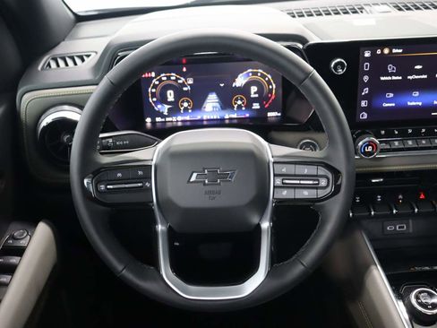 Used 2026 Chevrolet Colorado ZR2 w/ Technology Package image 9